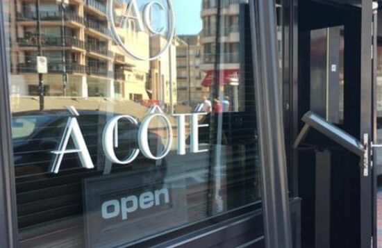 À Côté